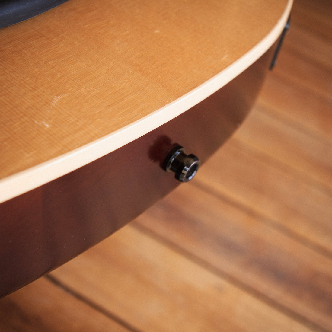 Godin A4-SA Ultra Semi-Acoustic Bass Natural 2007