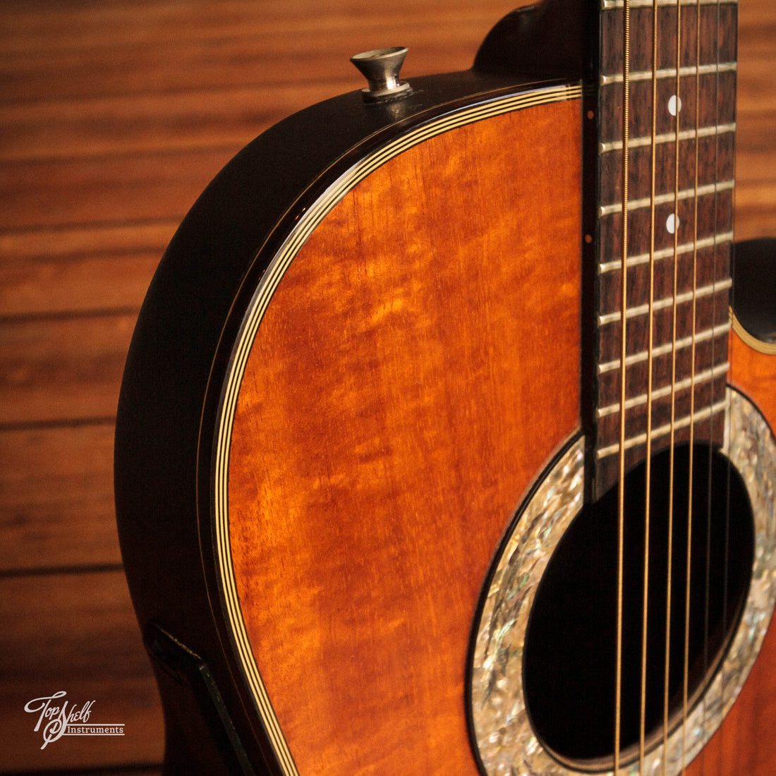Morris Tornado Series WT808 Bowl-Back Acoustic/Electric Natural 1989