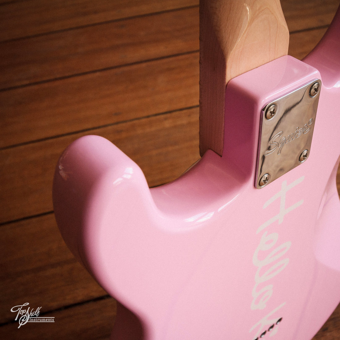 Squier Hello Kitty Stratocaster Pink 2024