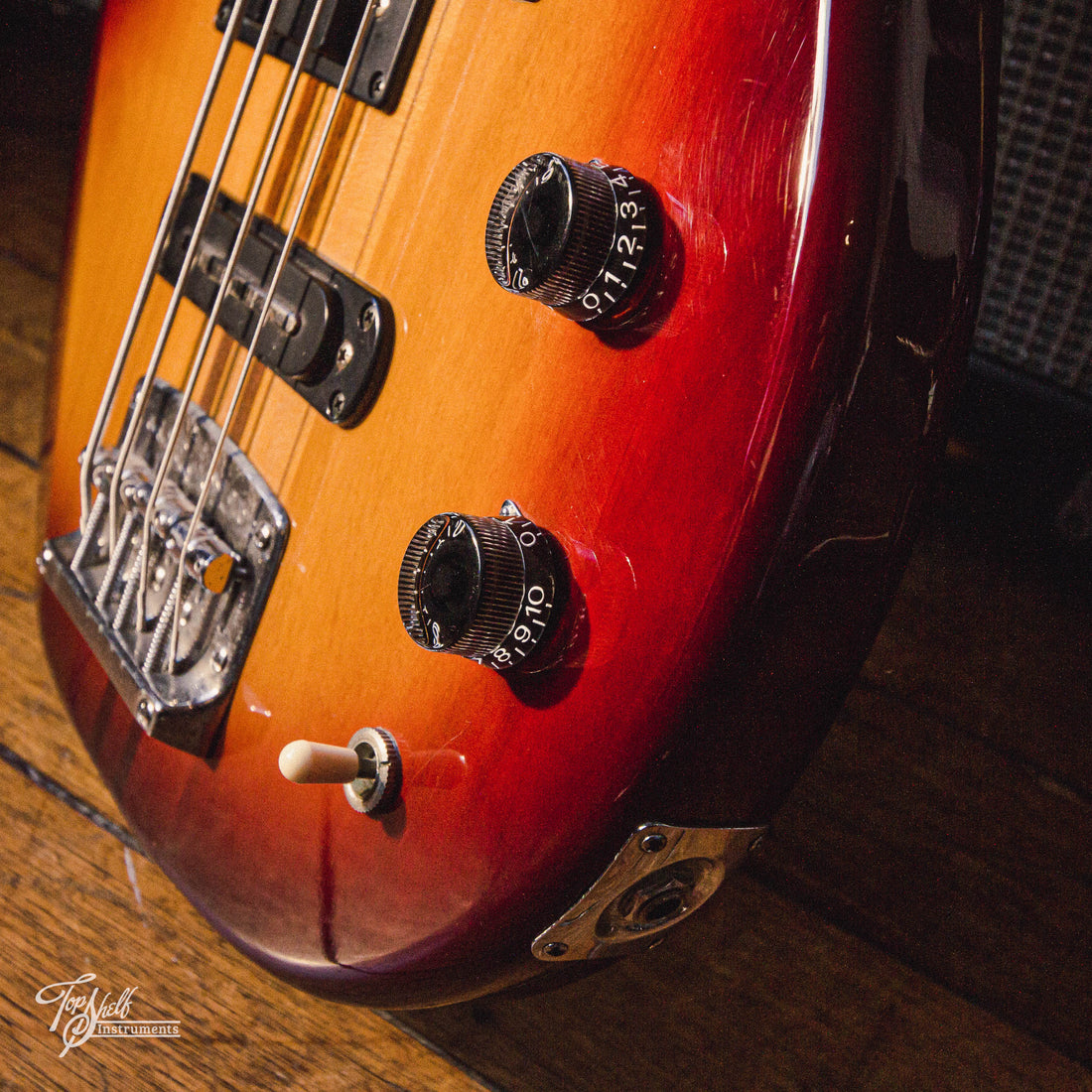 Yamaha BB-2000 Broad Bass Red Sunburst 1983