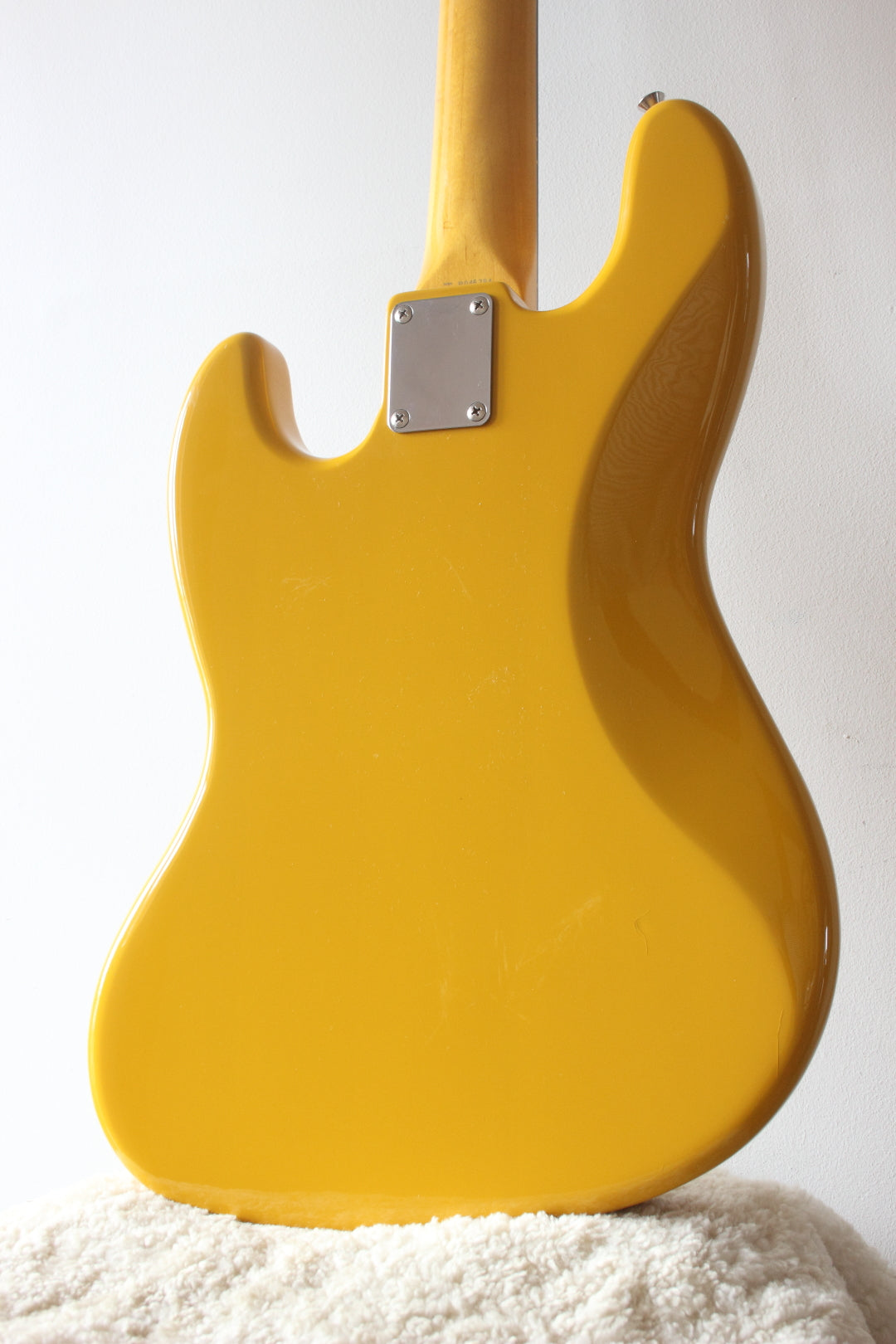 Fender Japan ‘62 Reissue Jazz Bass JB62-58 Rebel Yellow 1999-02