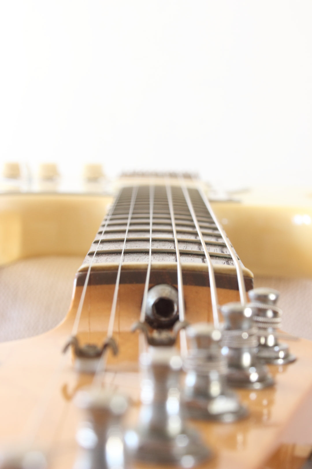 Squier Stratocaster CST-30 Modded Olympic White MIJ 1985