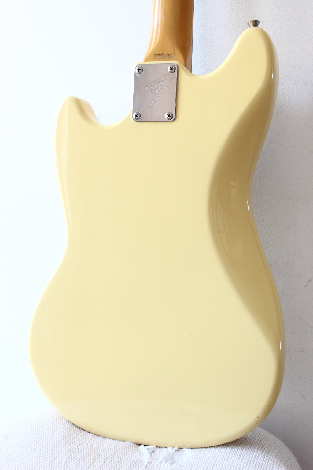 Fender Japan '69 Reissue Mustang MG69-65 Yellow White 2002-04