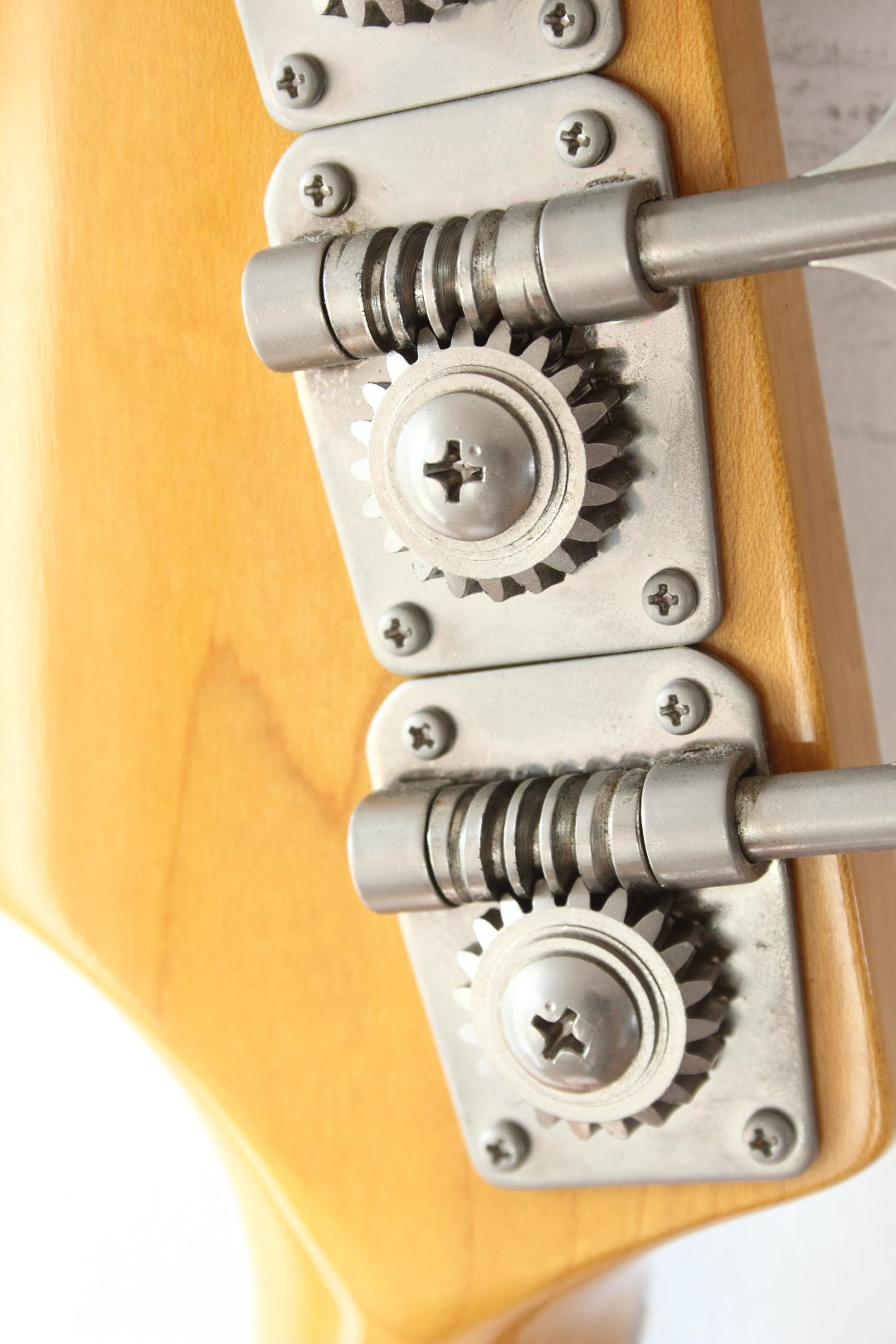 Fender Japan Mustang Bass MB98-SD Fiesta Red 1997-00