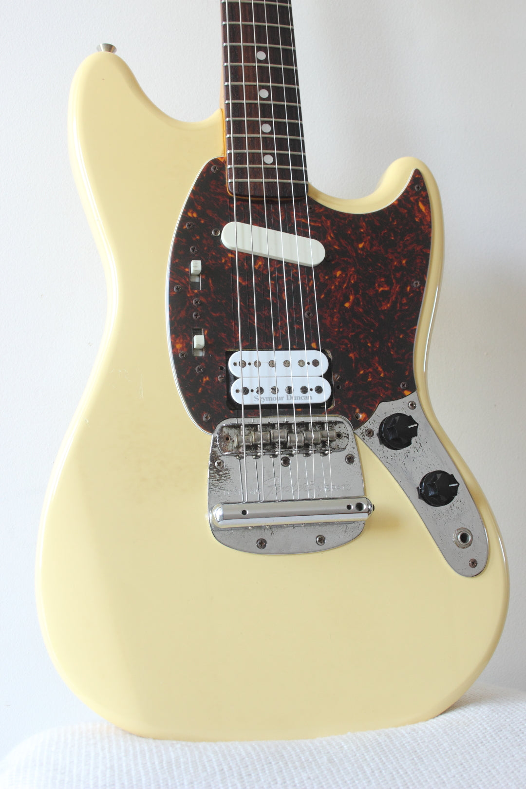 Fender Japan '69 Reissue Mustang MG69-65 Yellow White 2002-04