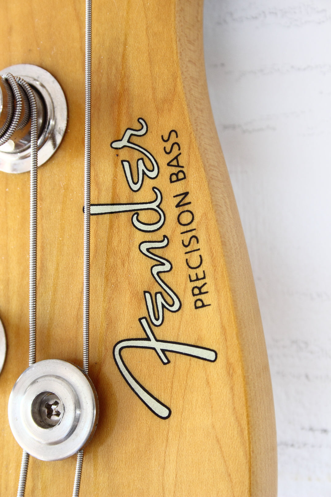 Fender '62 Reissue Precision Bass PB62-55 Vintage White 1986-7