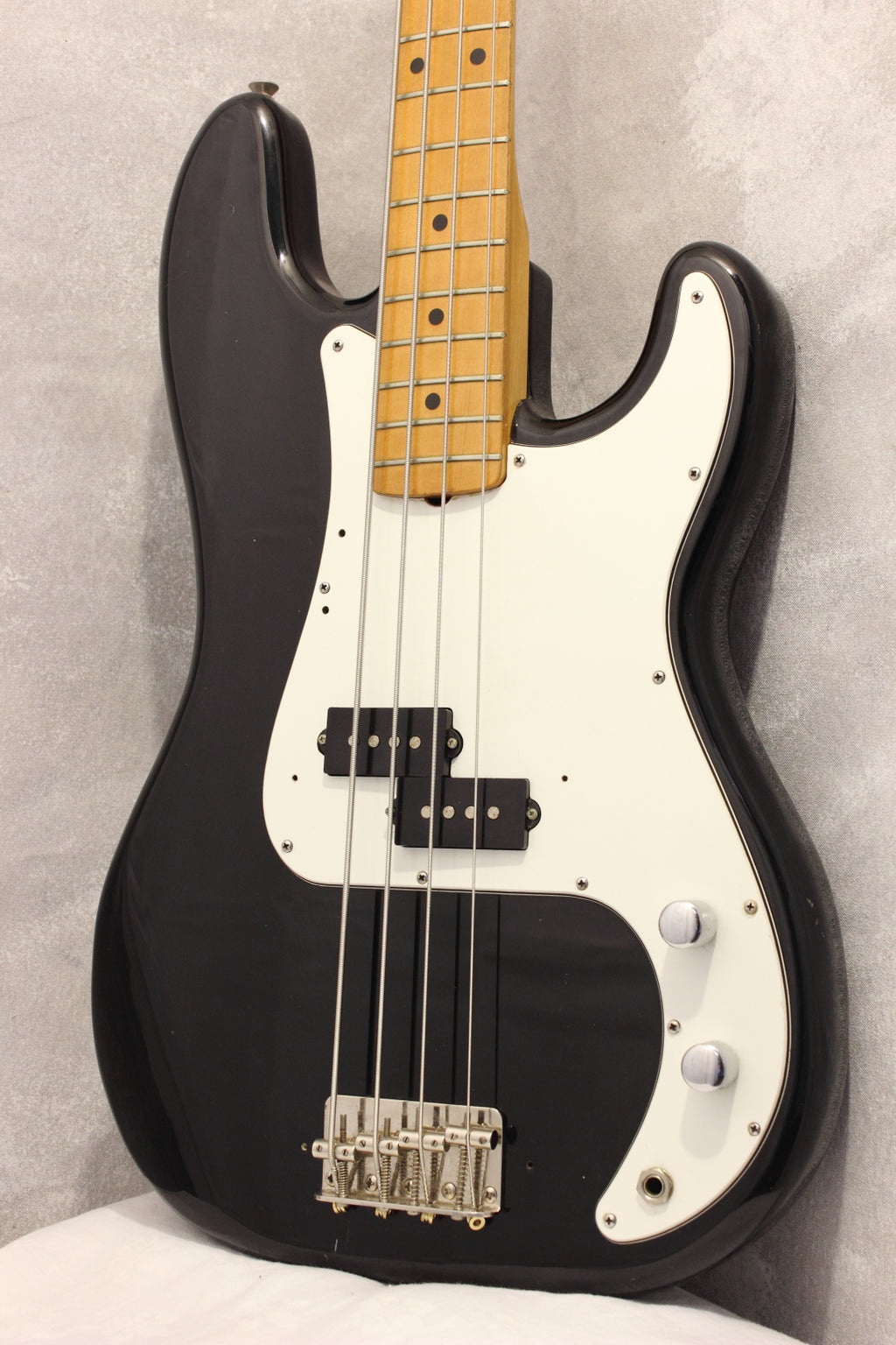 Yamaha PB400 Pulser Bass Black 1980