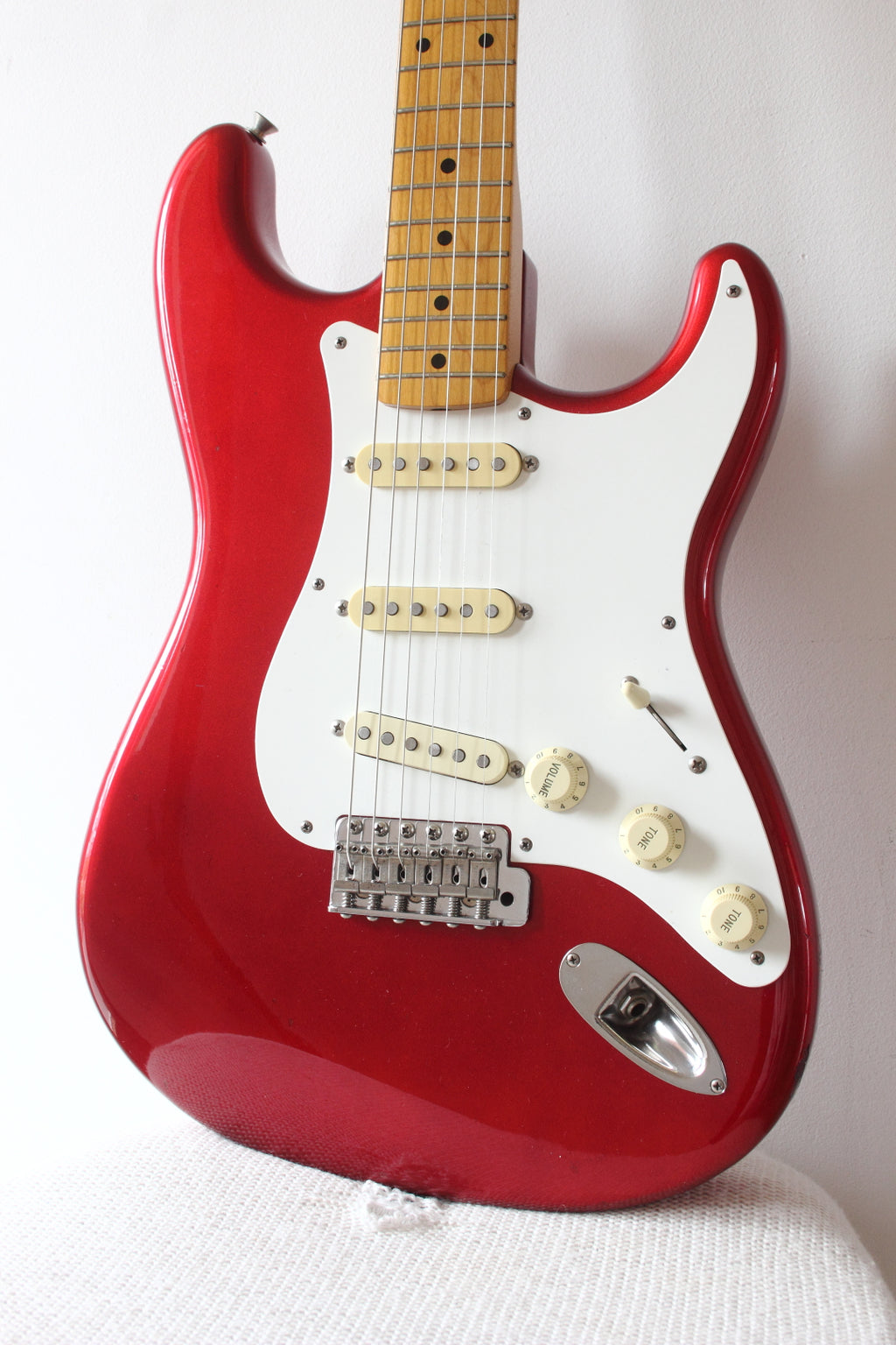 Fender Japan '57 Reissue Stratocaster ST57-55 Candy Apple Red 1987