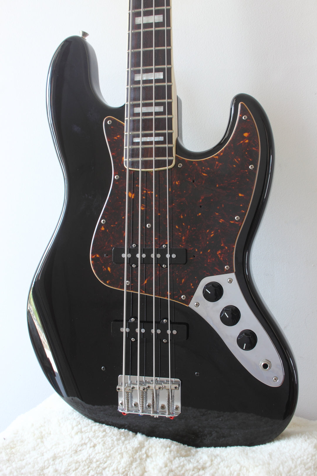 Fender Japan '75 Reissue Jazz Bass JB75-90US Black w/ Matching Headstock 2004-5