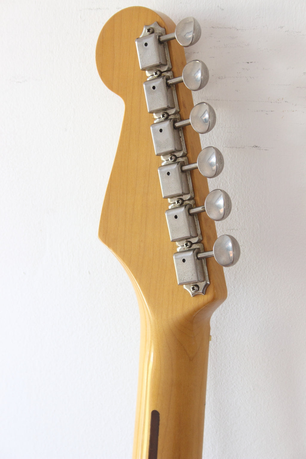 Fender '57 Reissue Stratocaster Vintage White ST57-55 1989-90