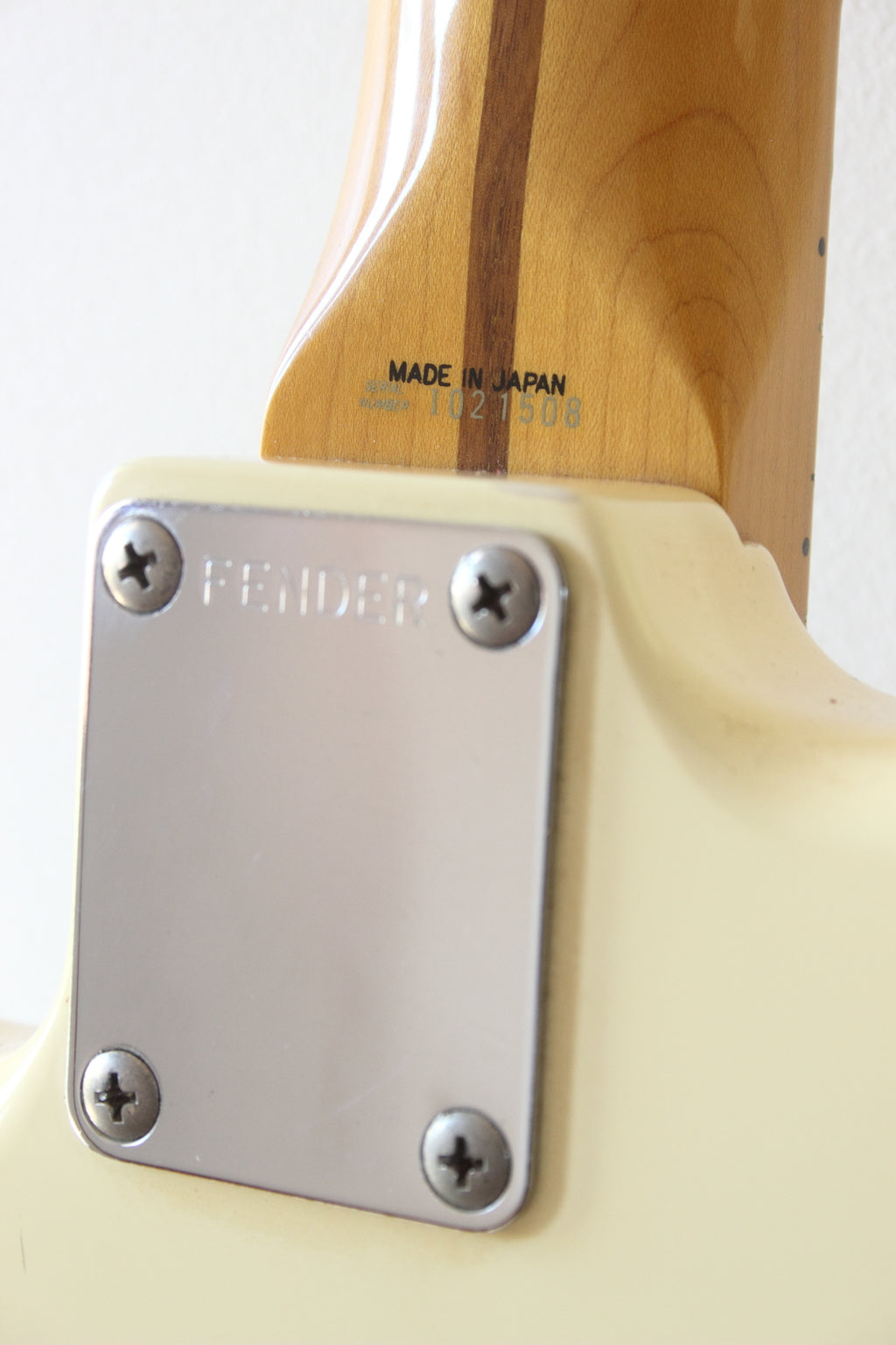 Fender '57 Reissue Stratocaster Vintage White ST57-55 1989-90