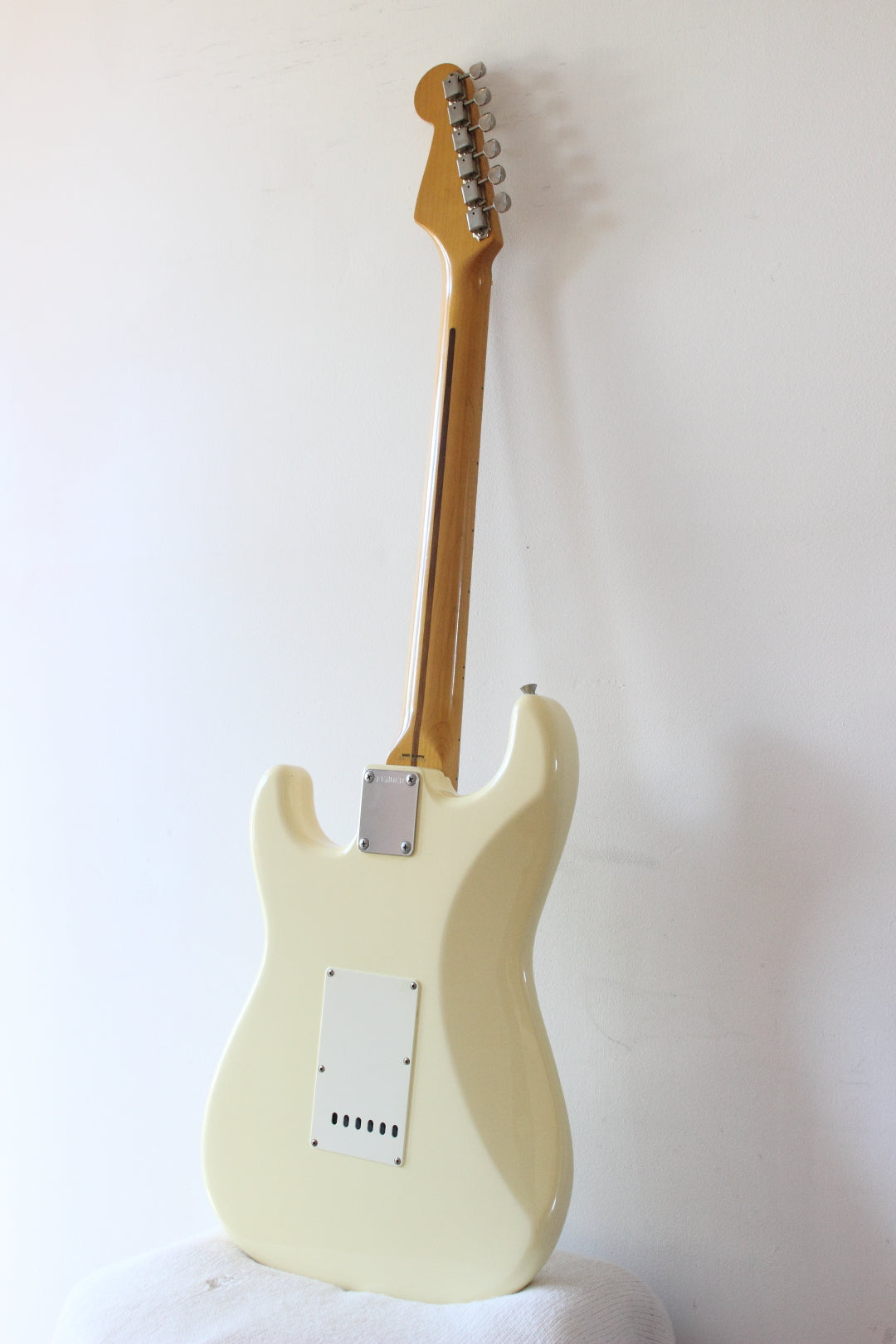 Fender '57 Reissue Stratocaster Vintage White ST57-55 1989-90