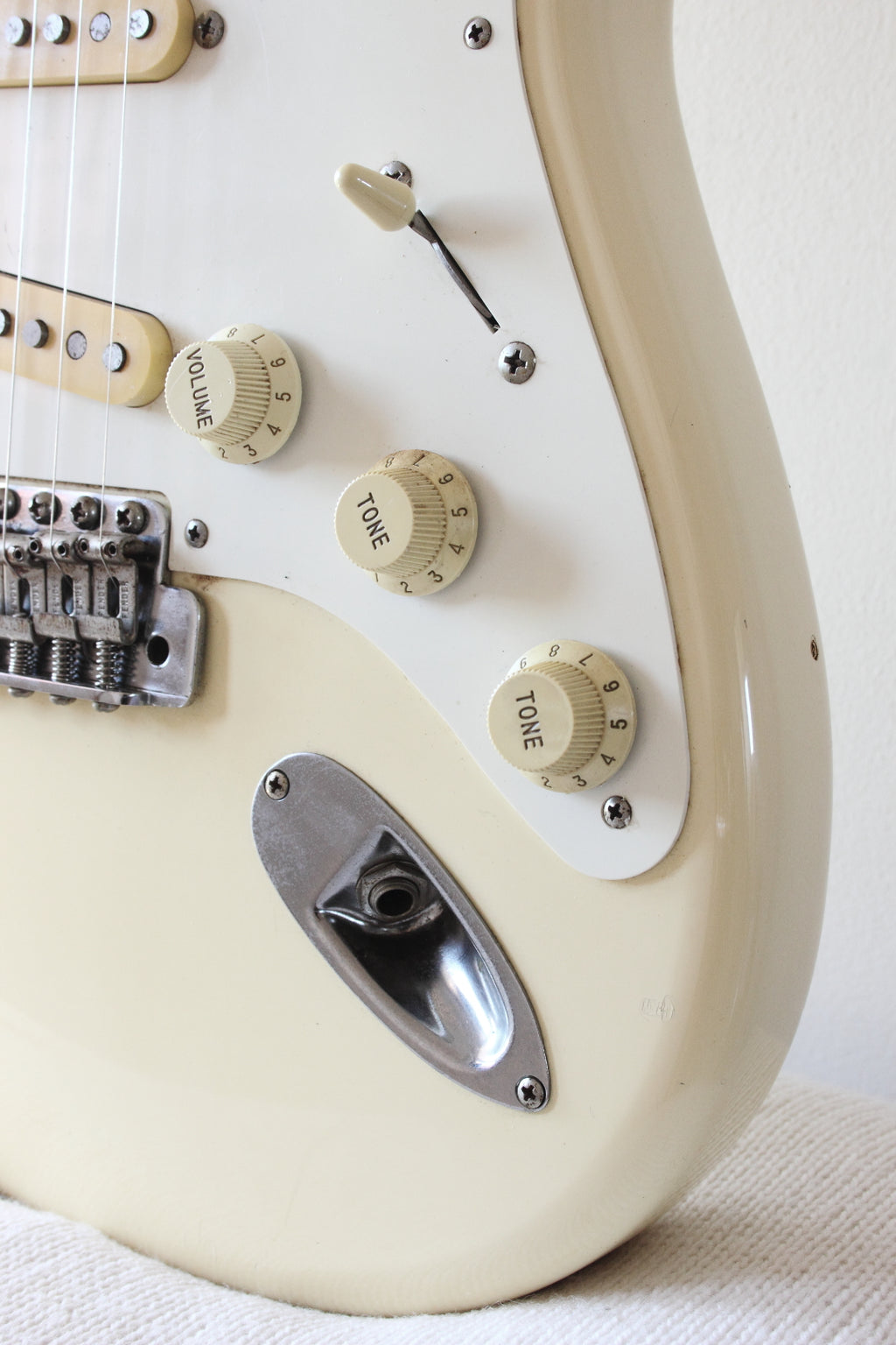 Fender '57 Reissue Stratocaster Vintage White ST57-55 1989-90