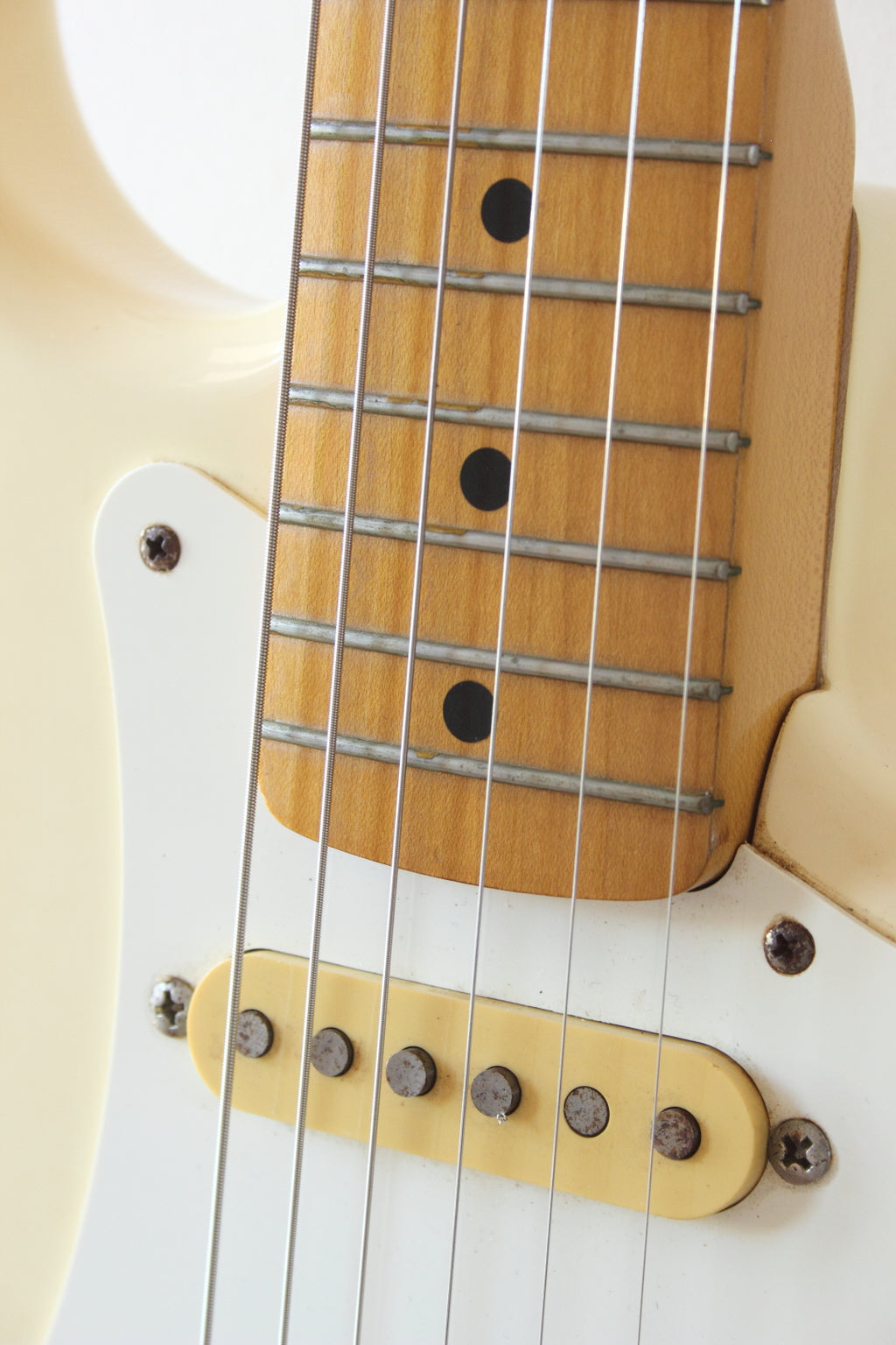 Fender '57 Reissue Stratocaster Vintage White ST57-55 1989-90