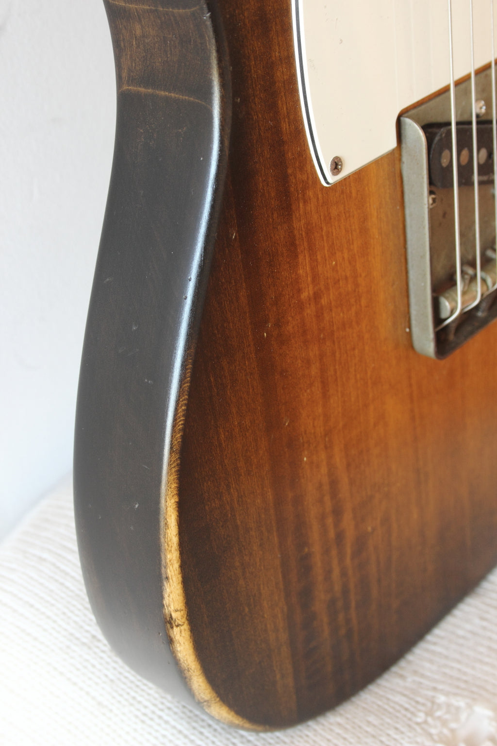 Fender Japan JPGW Modded Telecaster Hand-Rubbed Relic Sunburst 1984-87