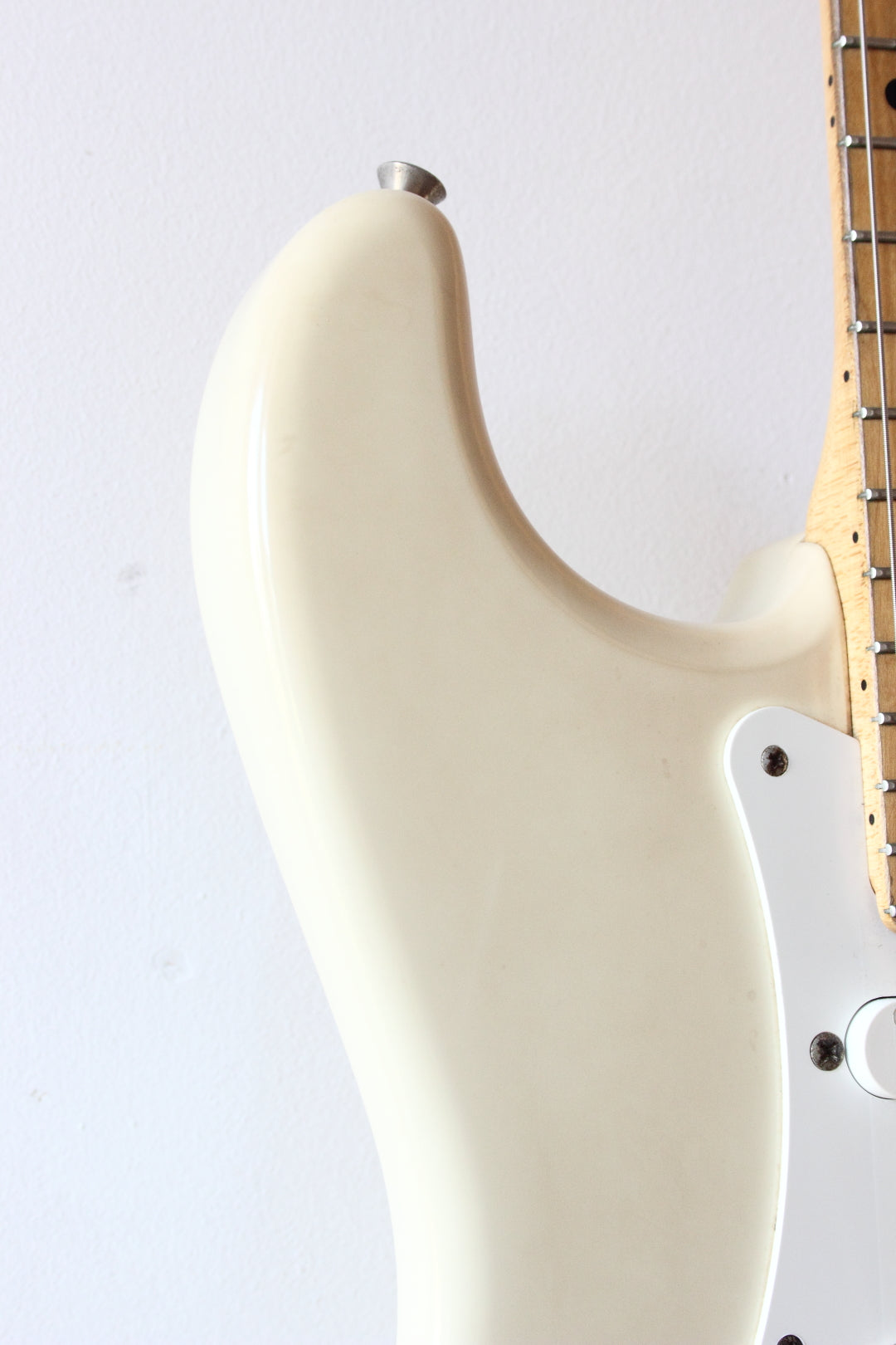 Fender Japan '54 Reissue Stratocaster ST54-95LS Vintage White 2002-04