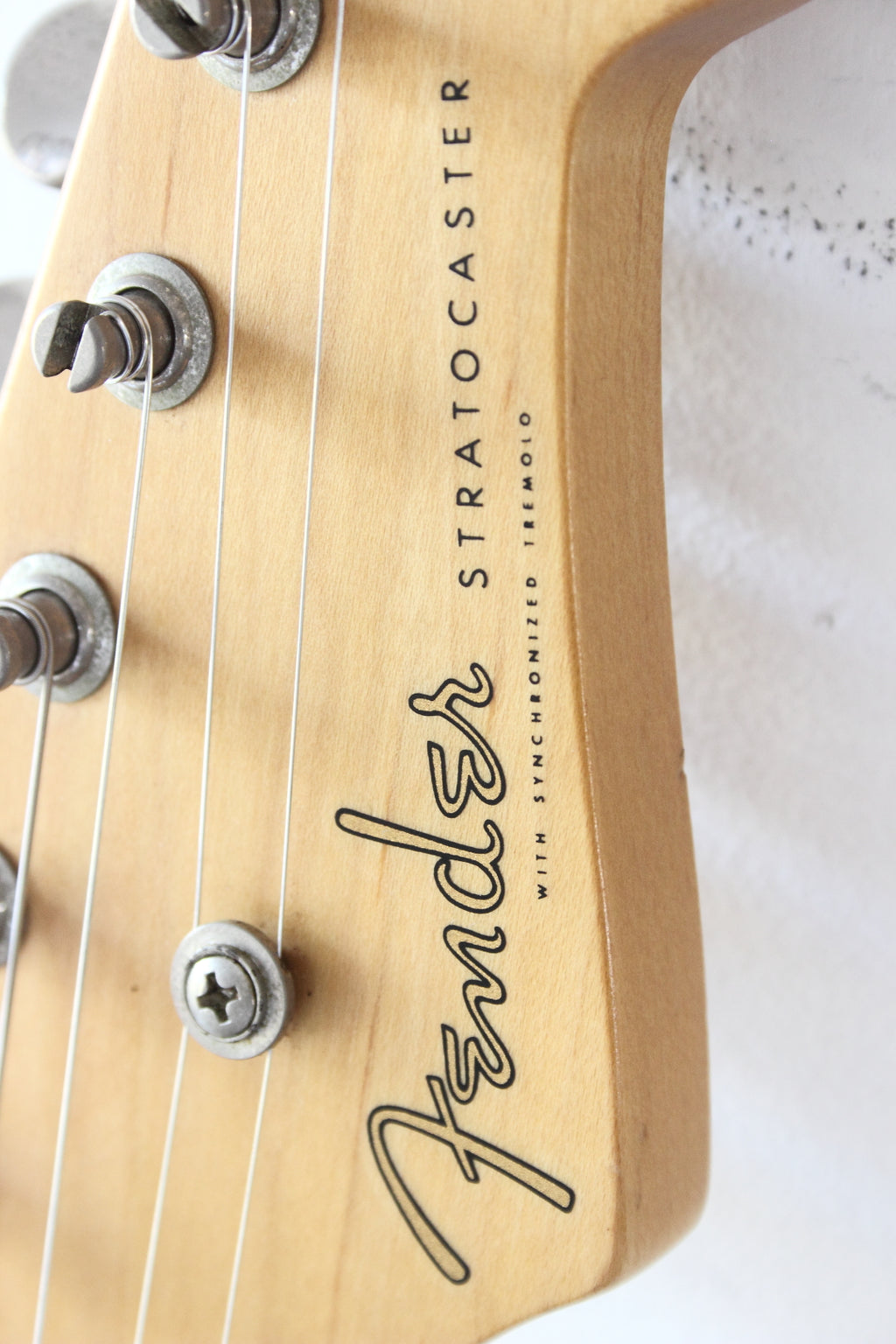 Fender Japan '54 Reissue Stratocaster ST54-95LS Vintage White 2002-04