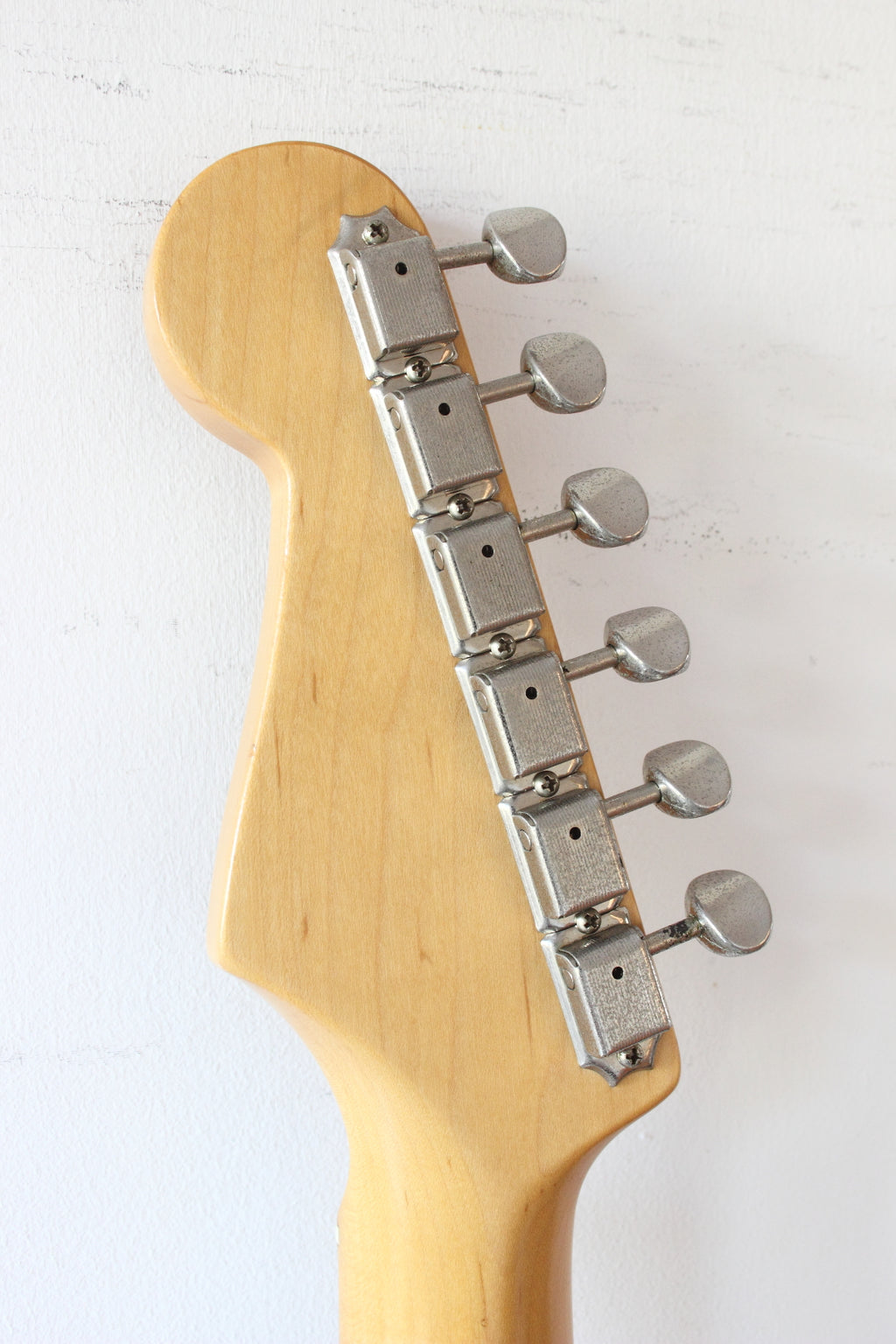 Fender Japan '54 Reissue Stratocaster ST54-95LS Vintage White 2002-04