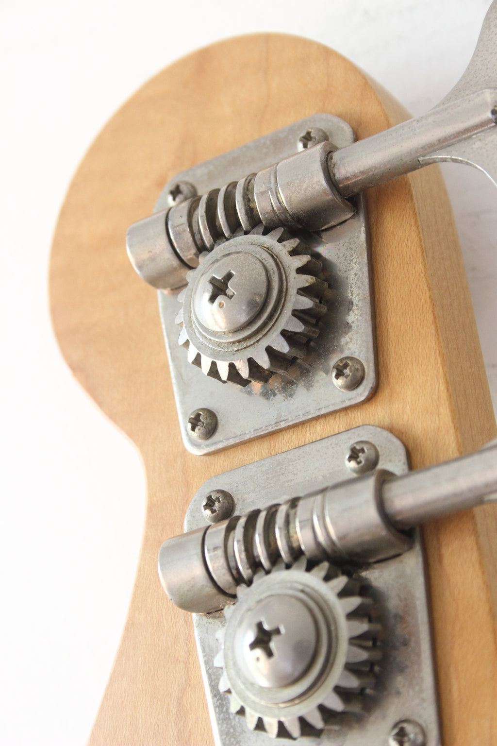 Squier MIJ Precision Bass Silver Series Vintage White 1993/4