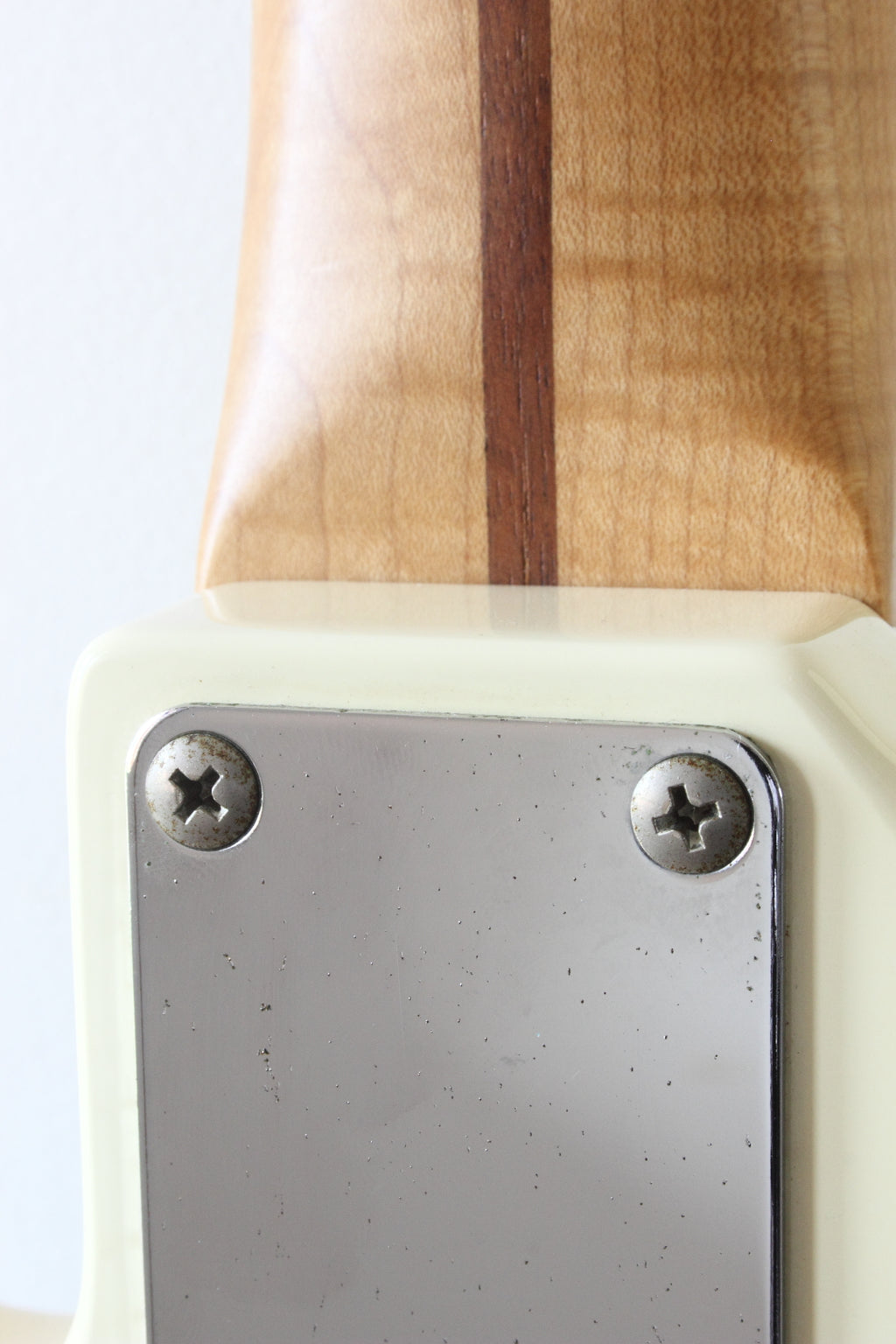 Squier MIJ Precision Bass Silver Series Vintage White 1993/4