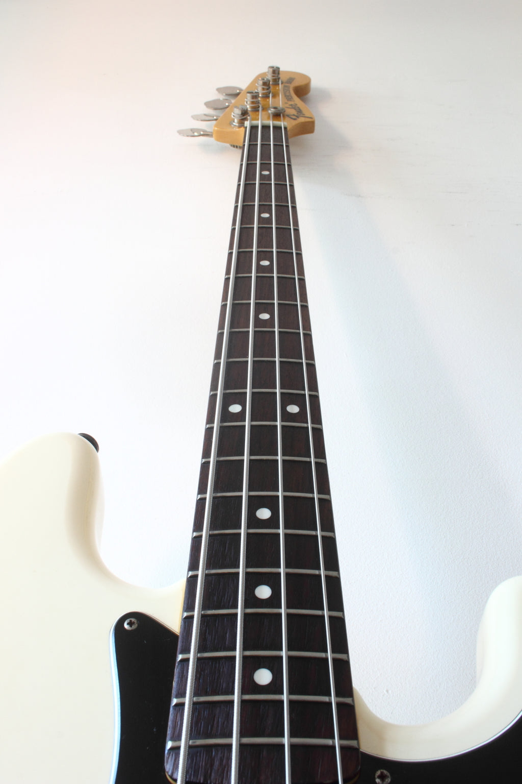 Fender Japan '70 Reissue Precision Bass PB70-70US Olympic White 2002-04