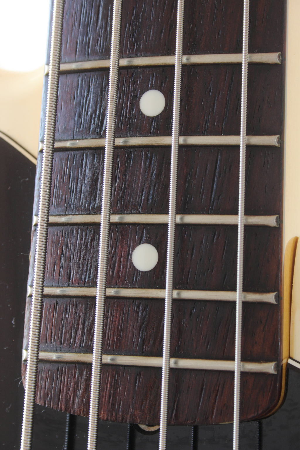 Fender Japan '70 Reissue Precision Bass PB70-70US Olympic White 2002-04