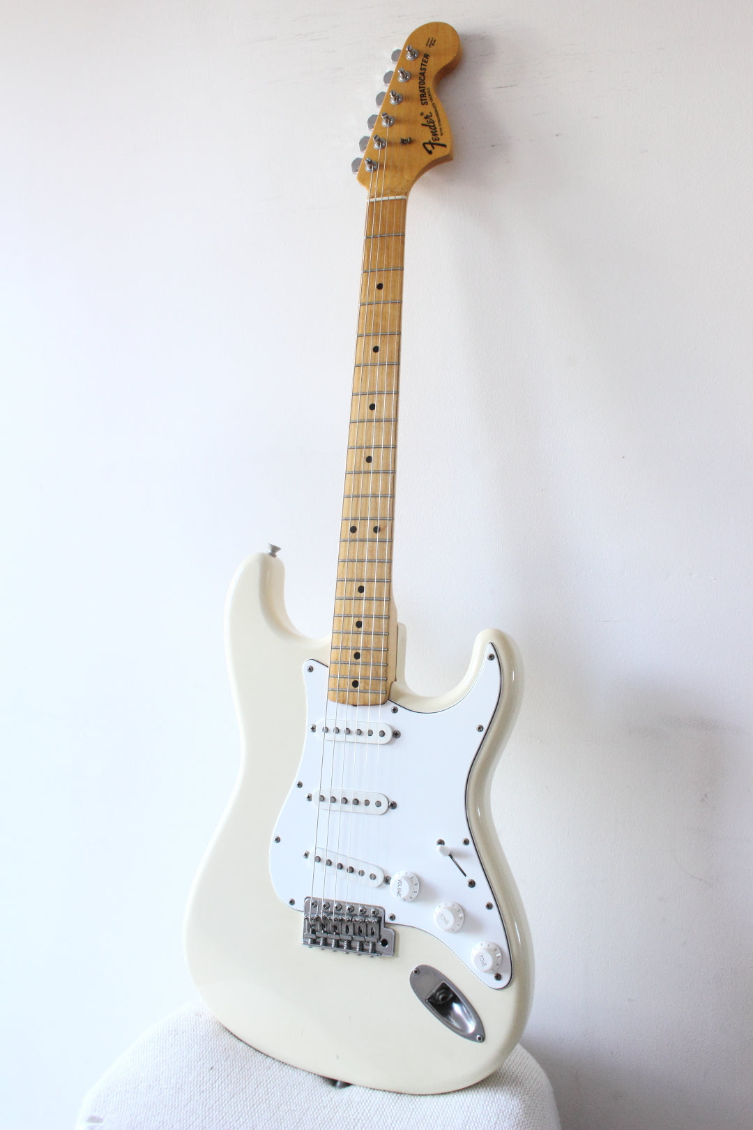 Fender '67 Reissue Stratocaster ST67-95 Vintage White 1993-4