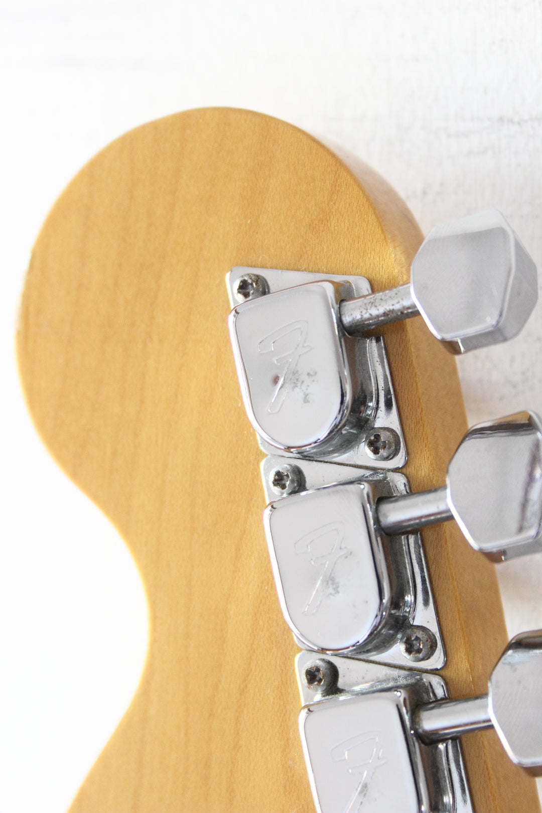 Fender '68 Reissue Stratocaster ST68-85TX Vintage White 1997-00