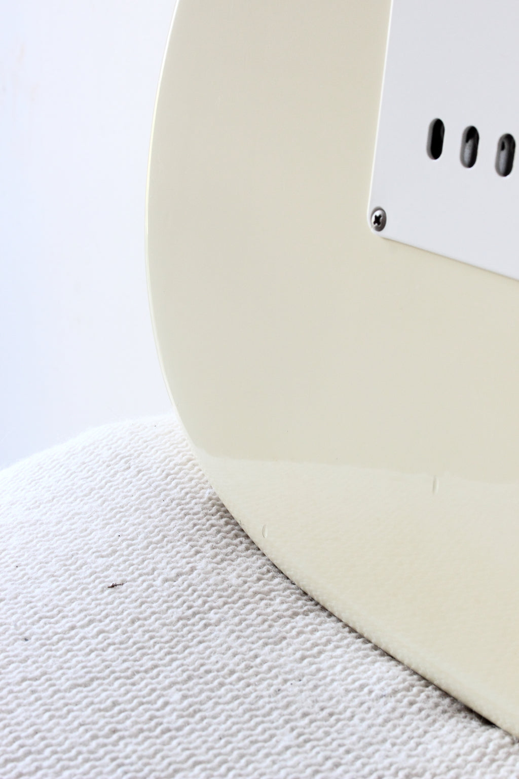 Fender '68 Reissue Stratocaster ST68-85TX Vintage White 1997-00