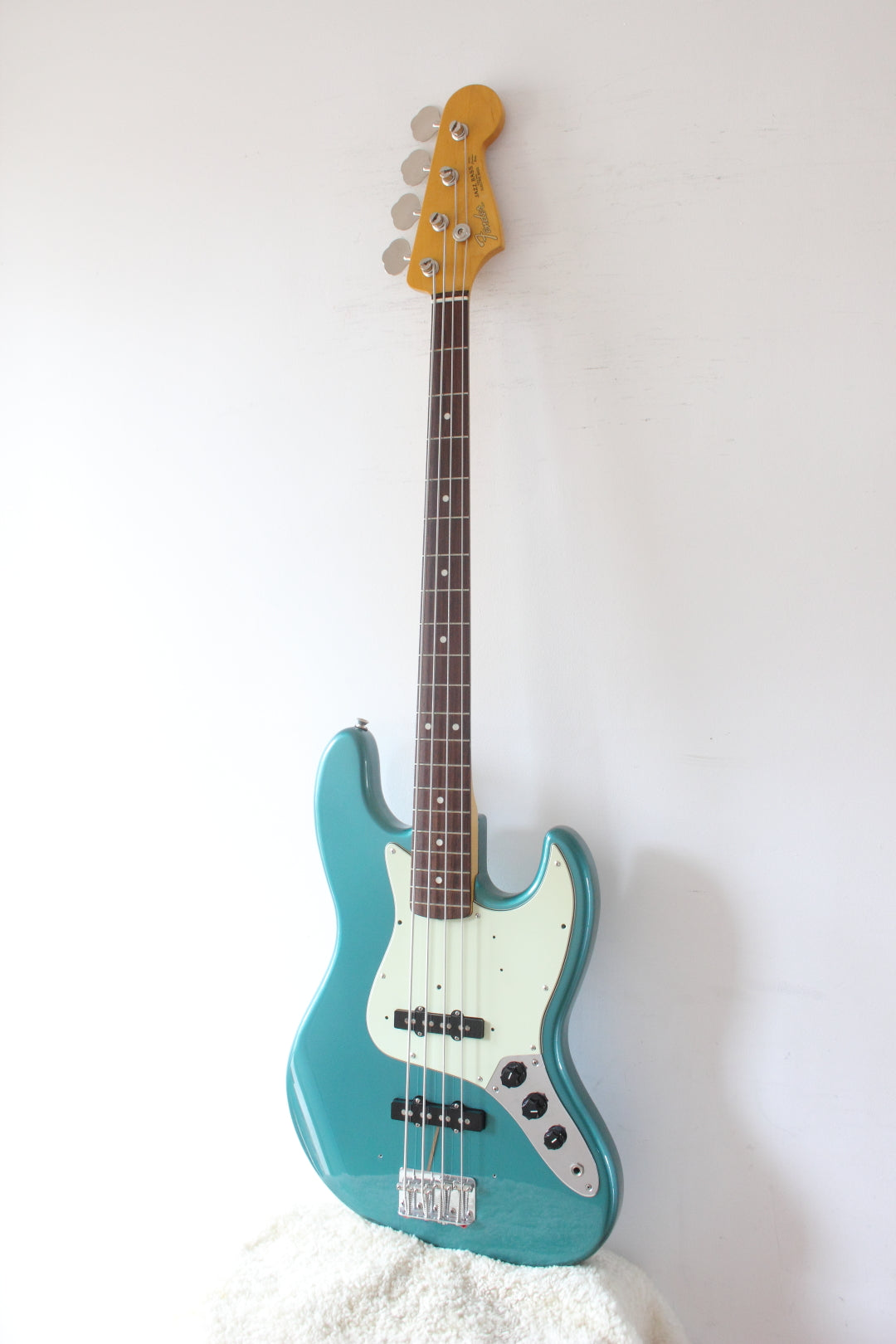 Fender Japan ‘62 Reissue Jazz Bass JB62-58 Ocean Turquoise Metallic 1999-02