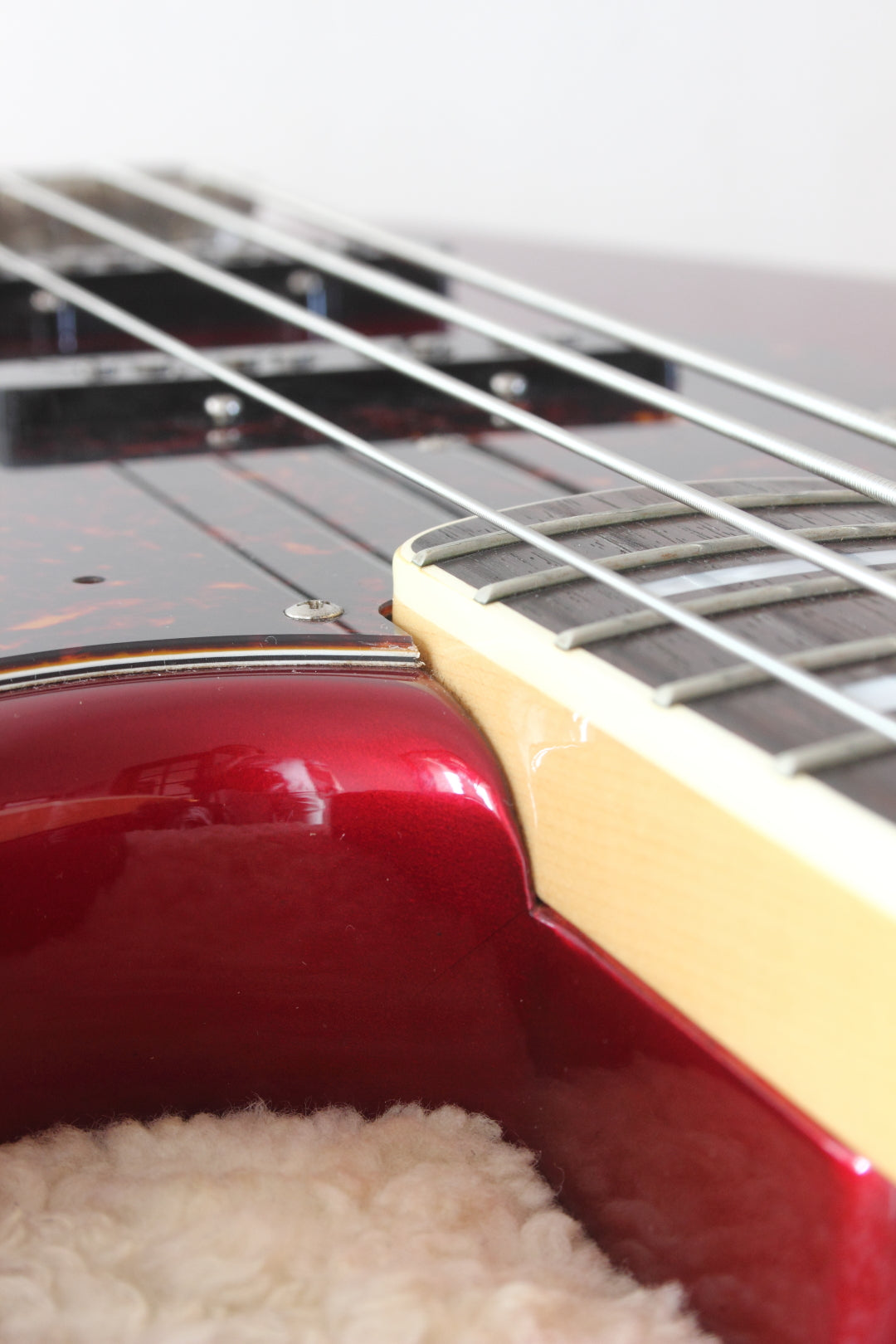 Fender Japan '75 Reissue Jazz Bass JB75-90US Candy Apple Red w/ Matching Headstock 2002-4