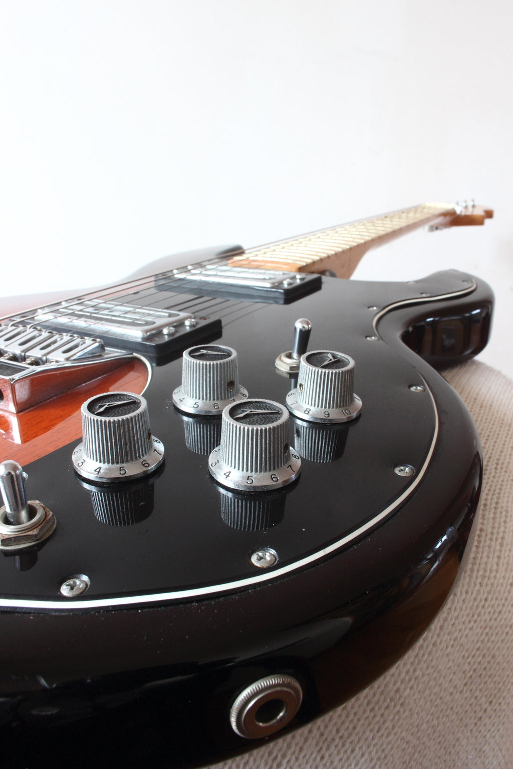 Peavey T-60 Sunburst 1984