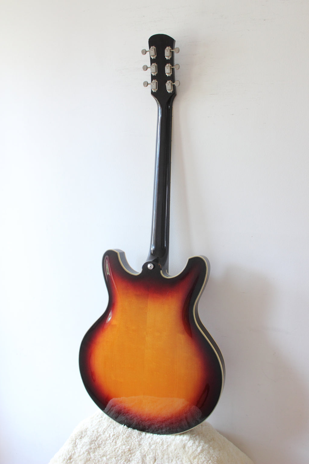 Yamaha SA-50 Hollow Body Sunburst 1974