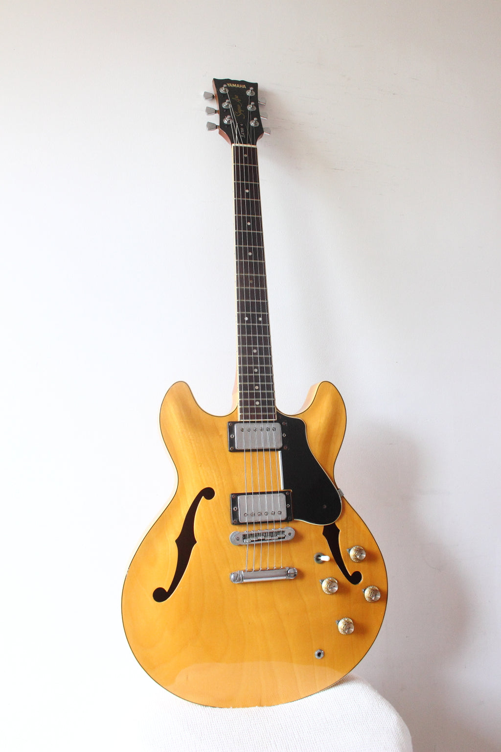 Yamaha SA700 Super Axe Semi-Hollow Natural 1977