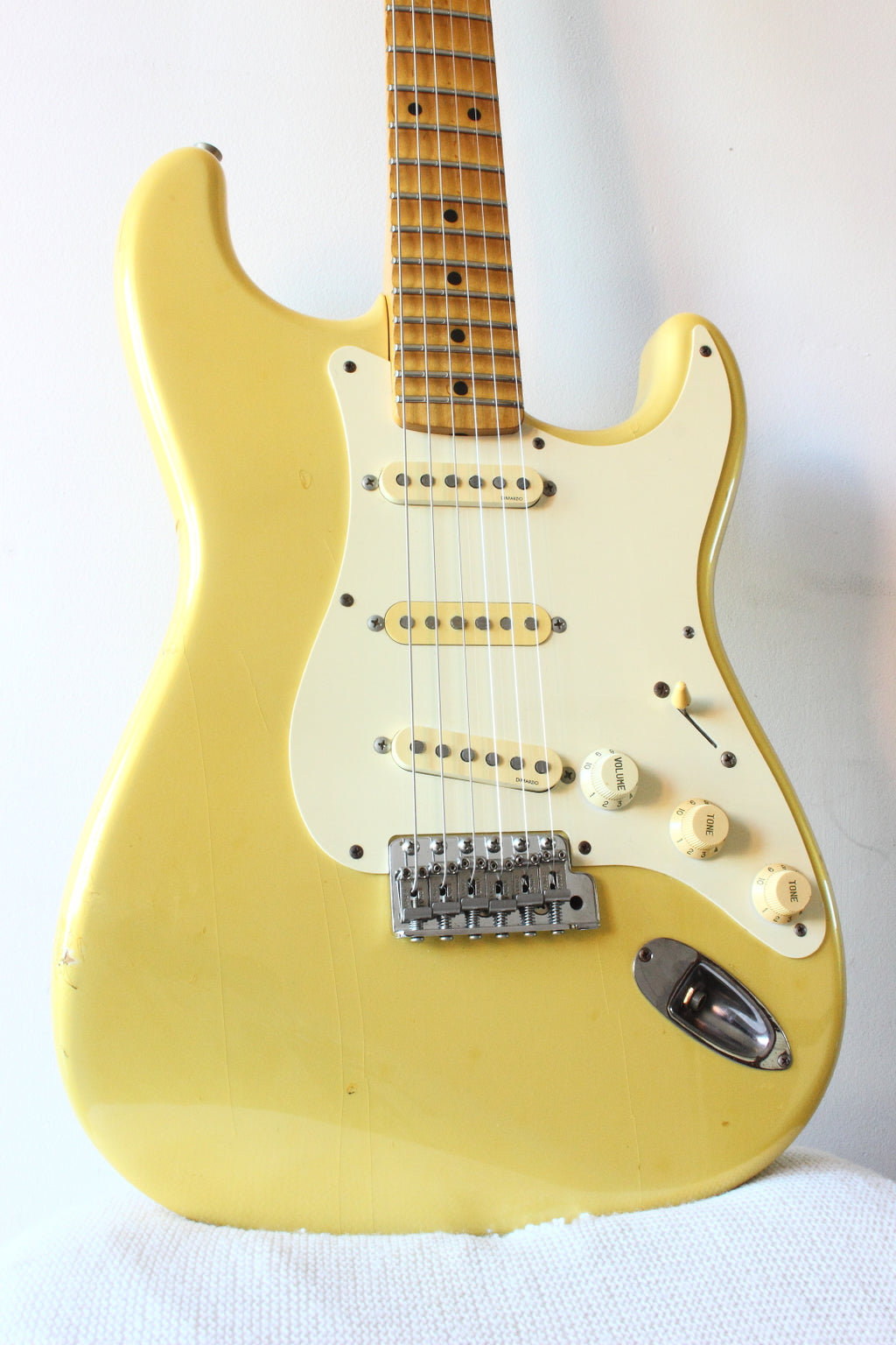 Fender Japan Yngwie Malmsteen Signature Stratocaster ST57-140YM Pearl Yellow White 1994/5