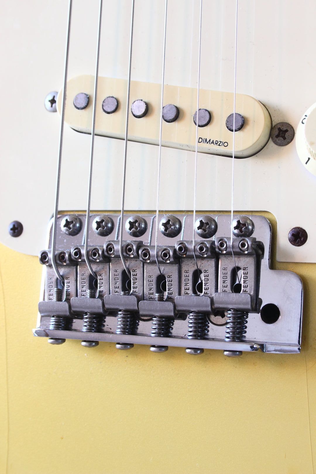 Fender Japan Yngwie Malmsteen Signature Stratocaster ST57-140YM Pearl Yellow White 1994/5