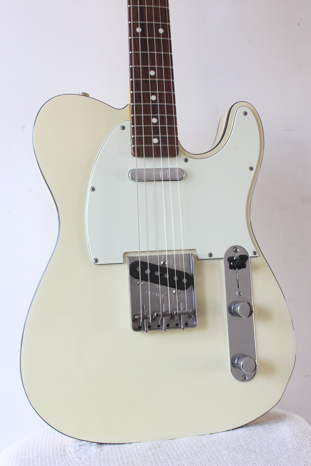 Fender Japan '62 Reissue Telecaster TL62B-75TX Bound Vintage White 2004-05