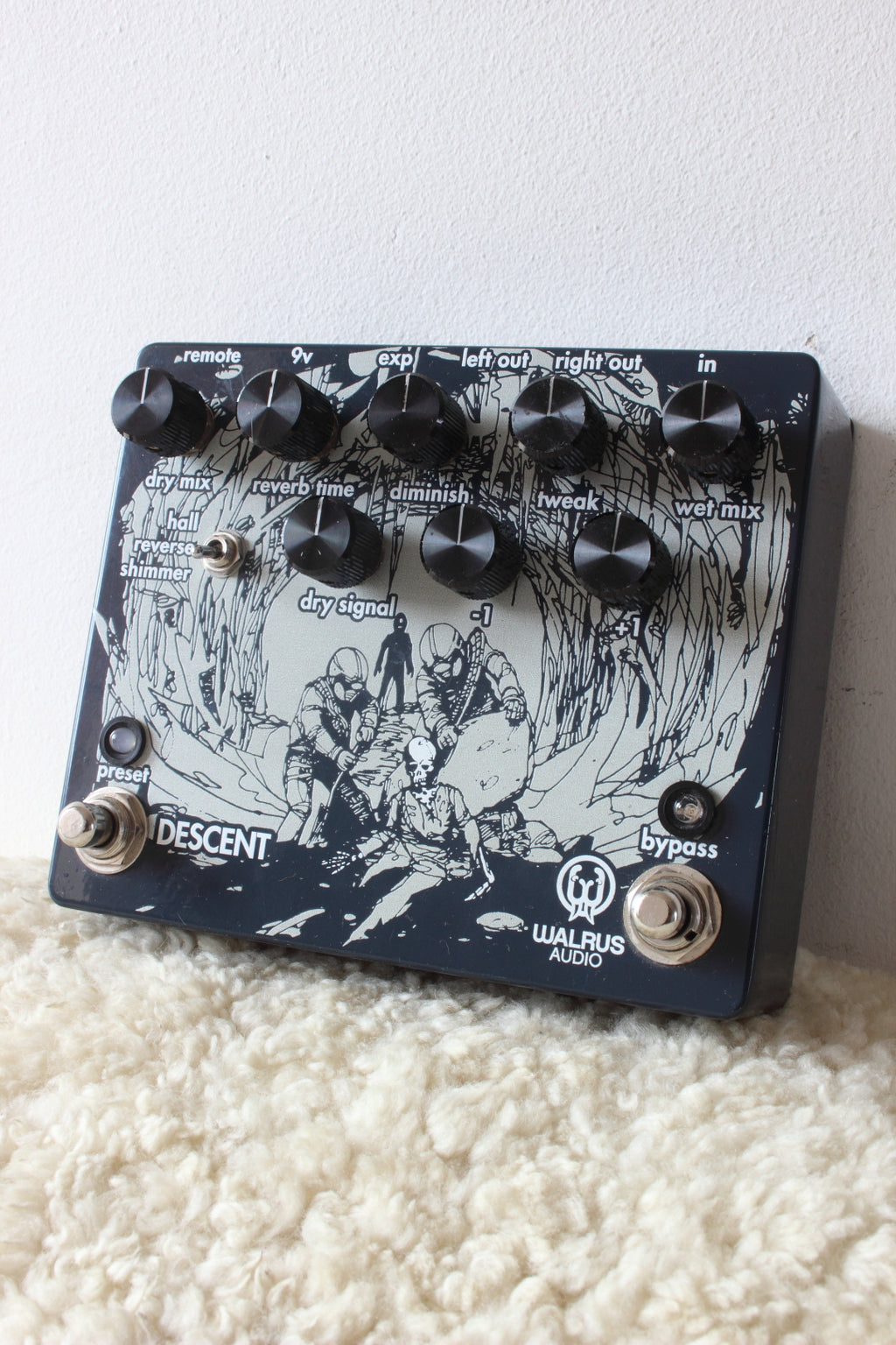Walrus Audio Descent Reverb Pedal