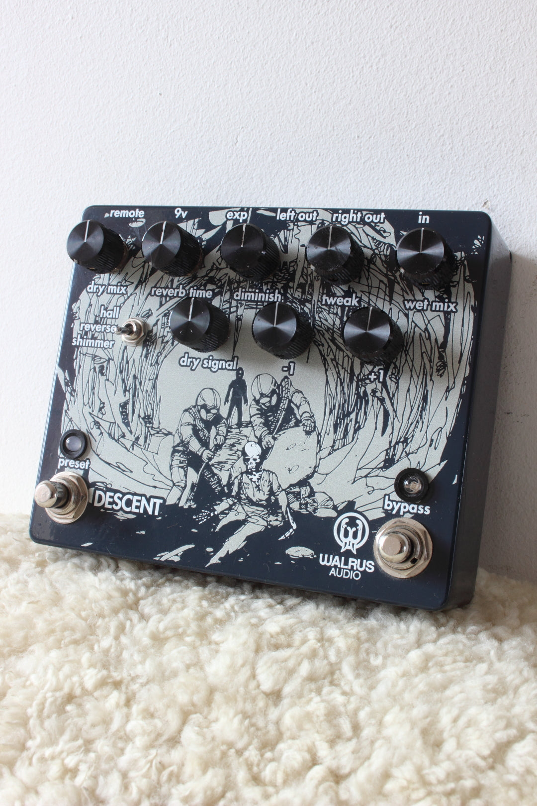 Walrus Audio Descent Reverb Pedal