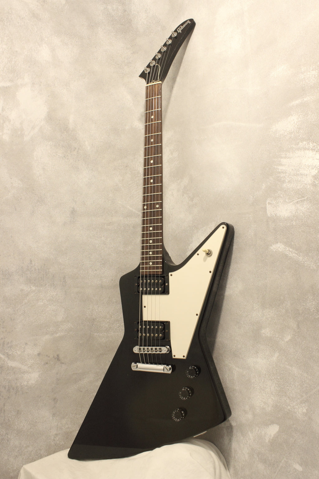 Gibson '76 Explorer Ebony 2005