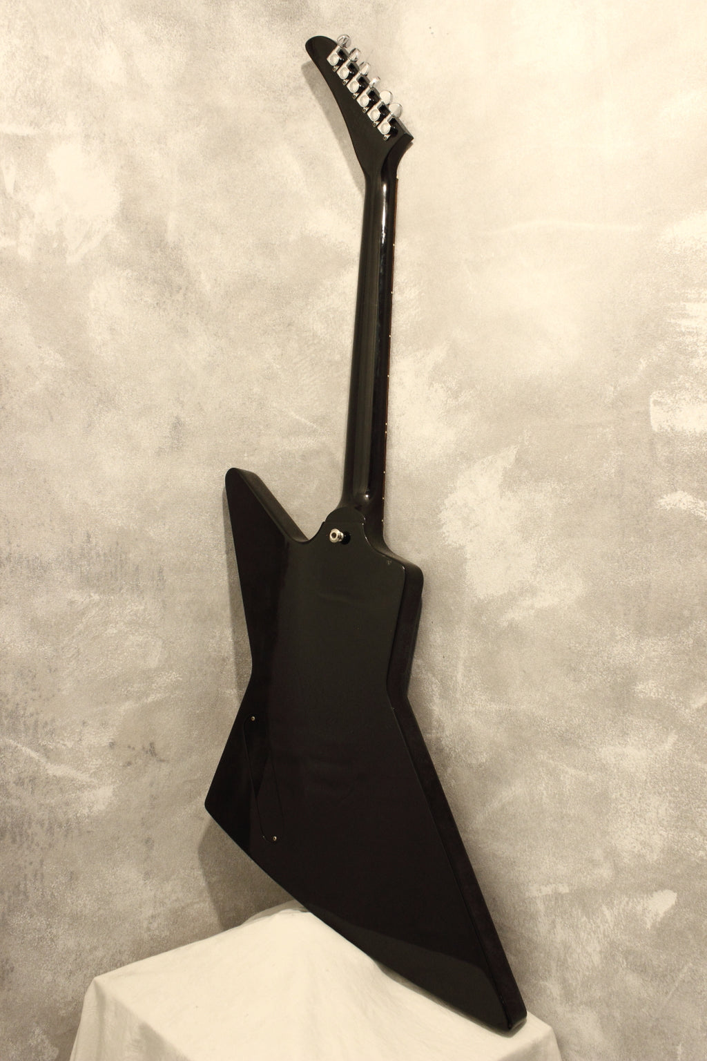 Gibson '76 Explorer Ebony 2005