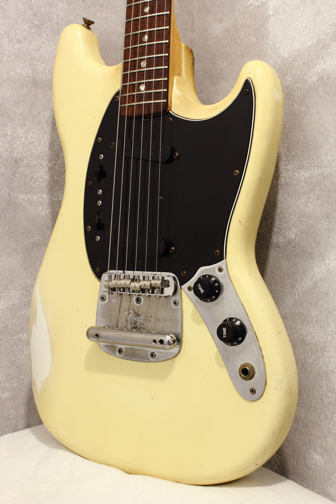 Fender Mustang Olympic White 1978