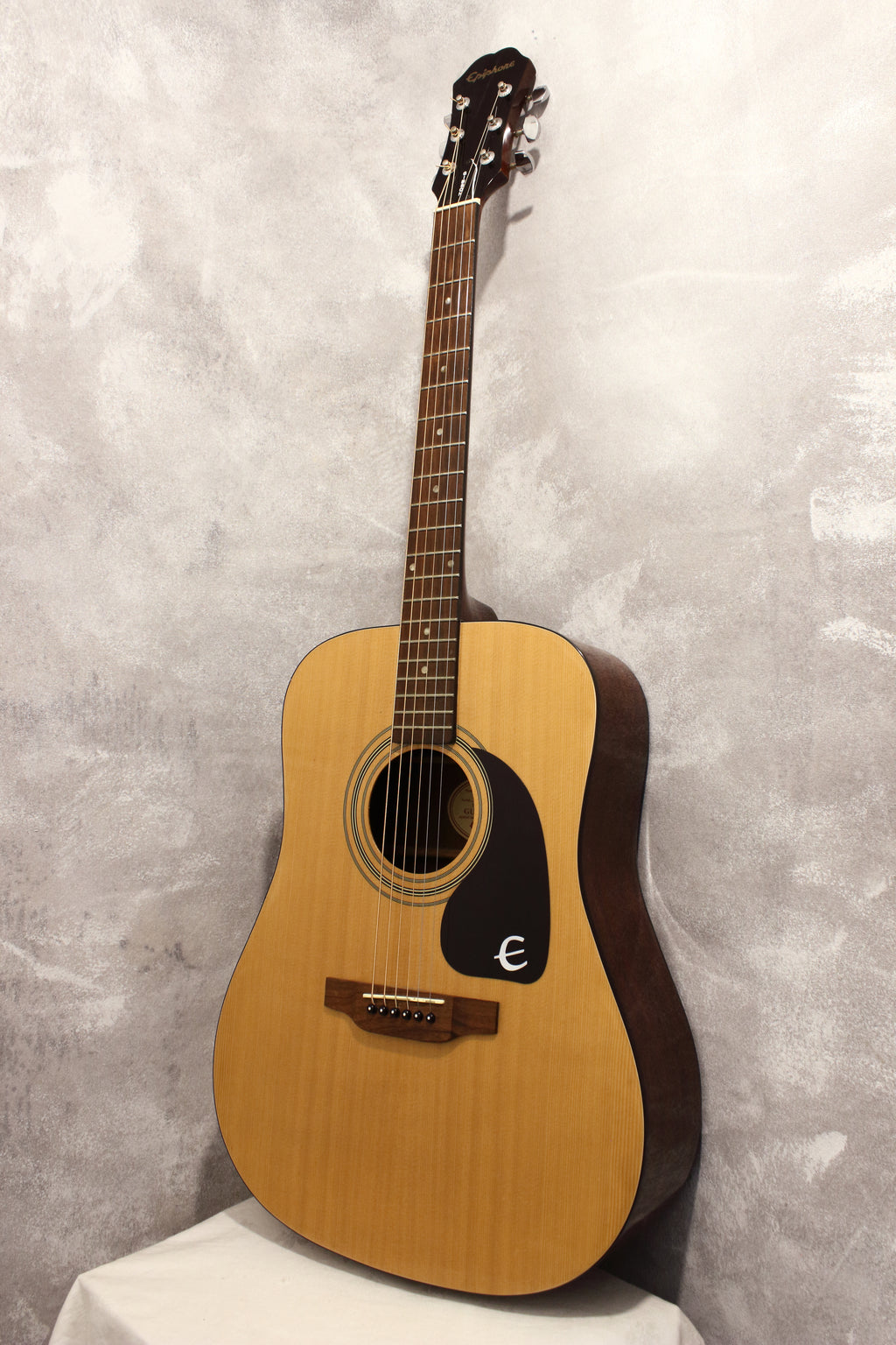 Epiphone DR-100 Dreadnought Acoustic 2015