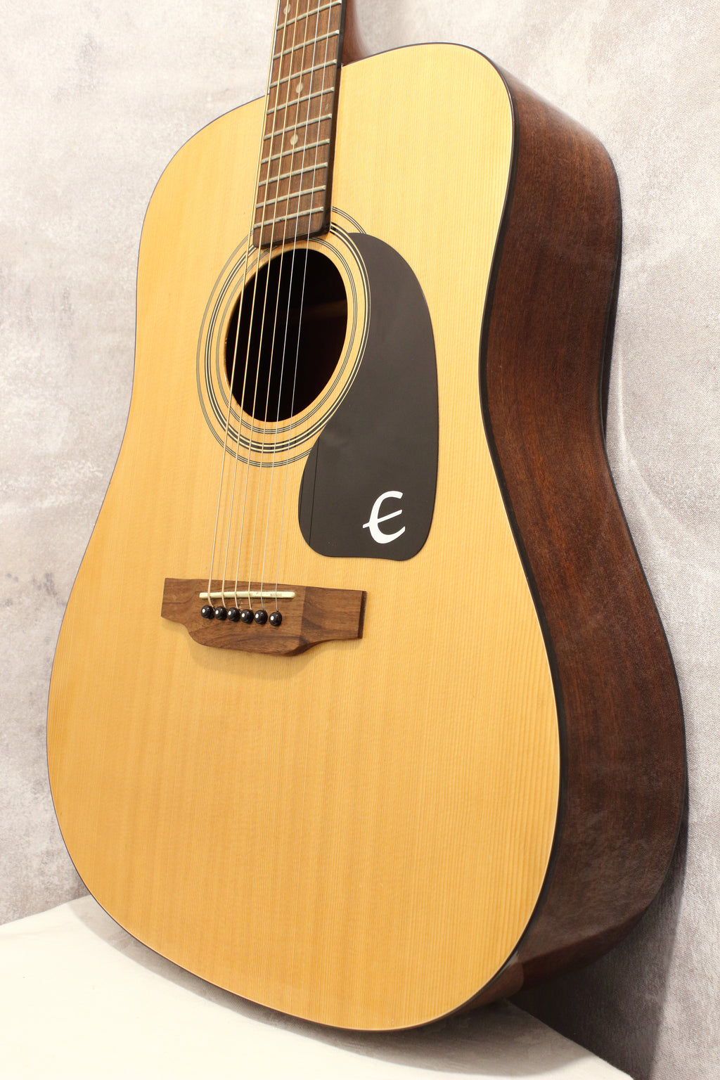 Epiphone DR-100 Dreadnought Acoustic 2015