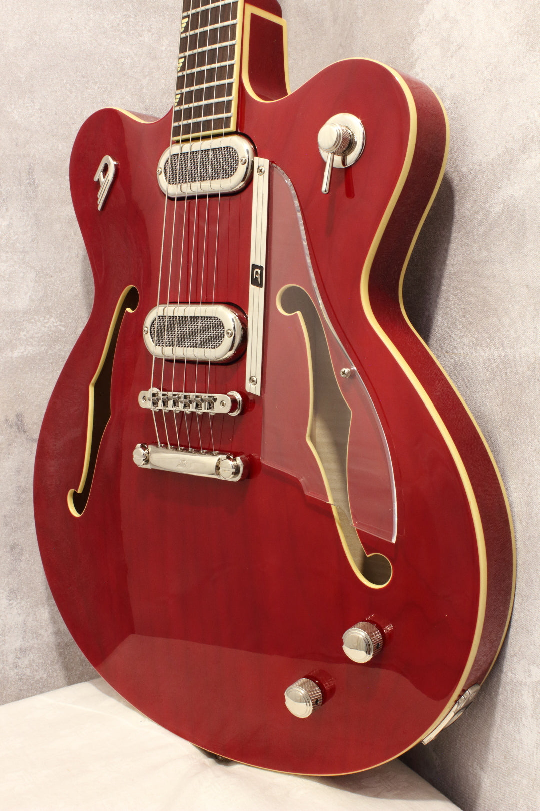 Duesenberg Gran Majesto Hollow Body Cherry Red 2018