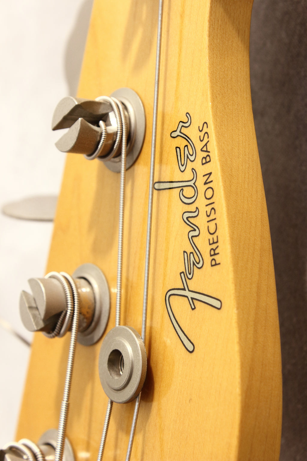 Fender Japan '62 Precision Bass PB62-500 Sunburst 1990