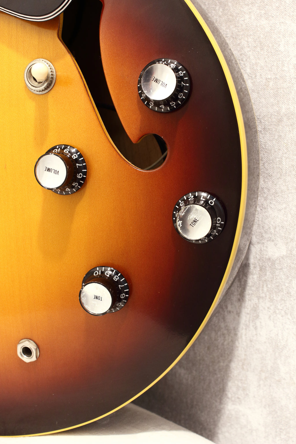 Edwards E-SA-125LTS Semi-Hollow Sunburst 2006