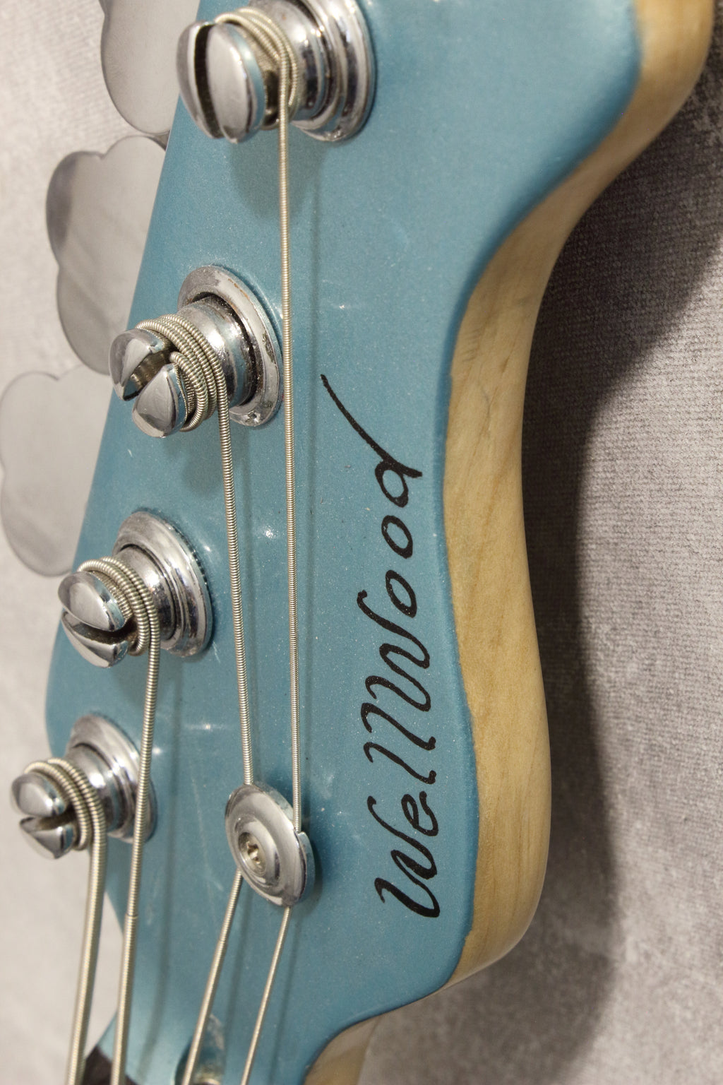 WellWood Custom PJ Bass Ice Blue Metallic 2020