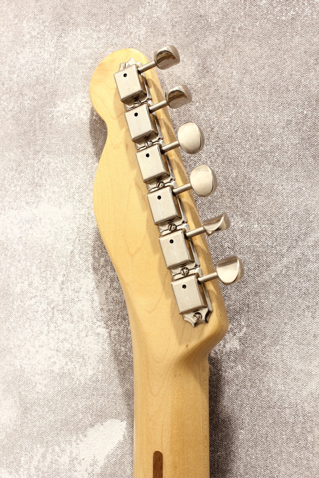 Fender New American Vintage '52 Telecaster Butterscotch Blonde 2013