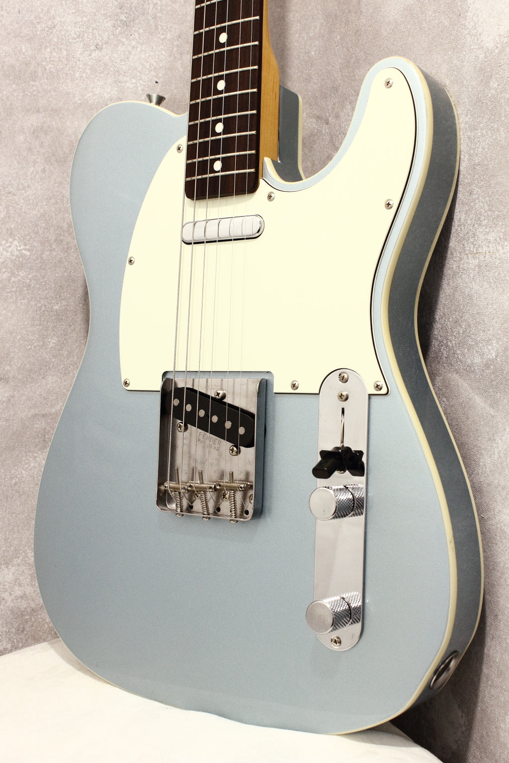 Fender Japan '62 Telecaster TL62B Bound Ice Blue Metallic 2010